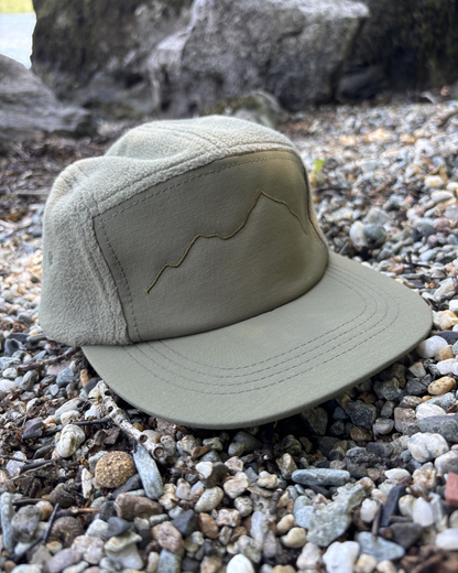 Mountain Range 5 Panel Fleece - Moss Green
