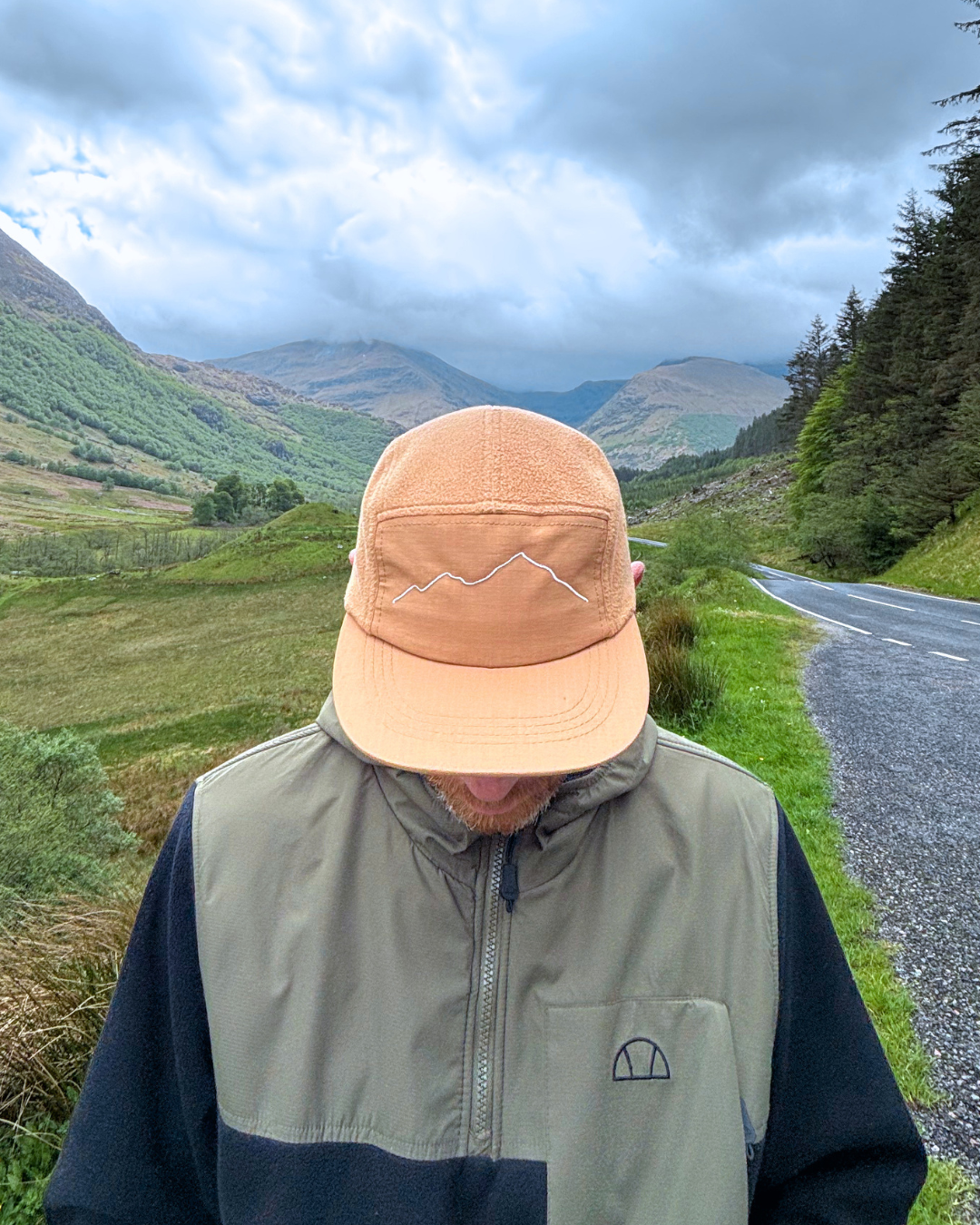 Mountain Range 5 Panel Fleece - Tan